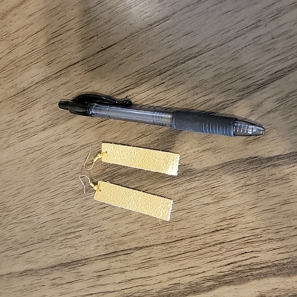 NWOT Leather Earrings - Picture 3 of 3